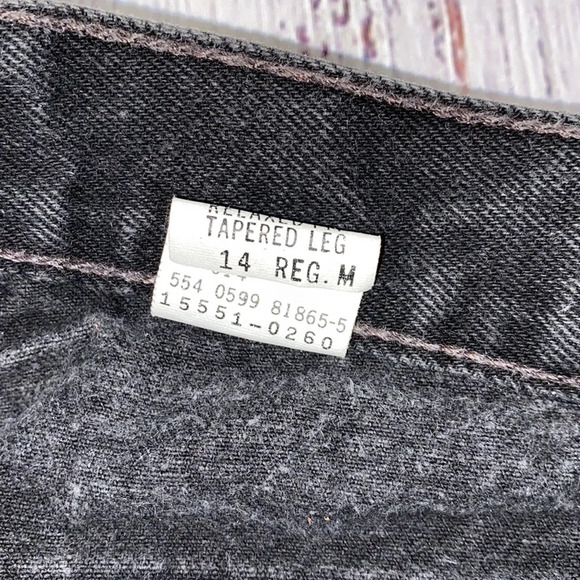 Levi’s vintage black MOM jeans relaxed fit tapered leg size 14 Regular - Picture 6 of 10